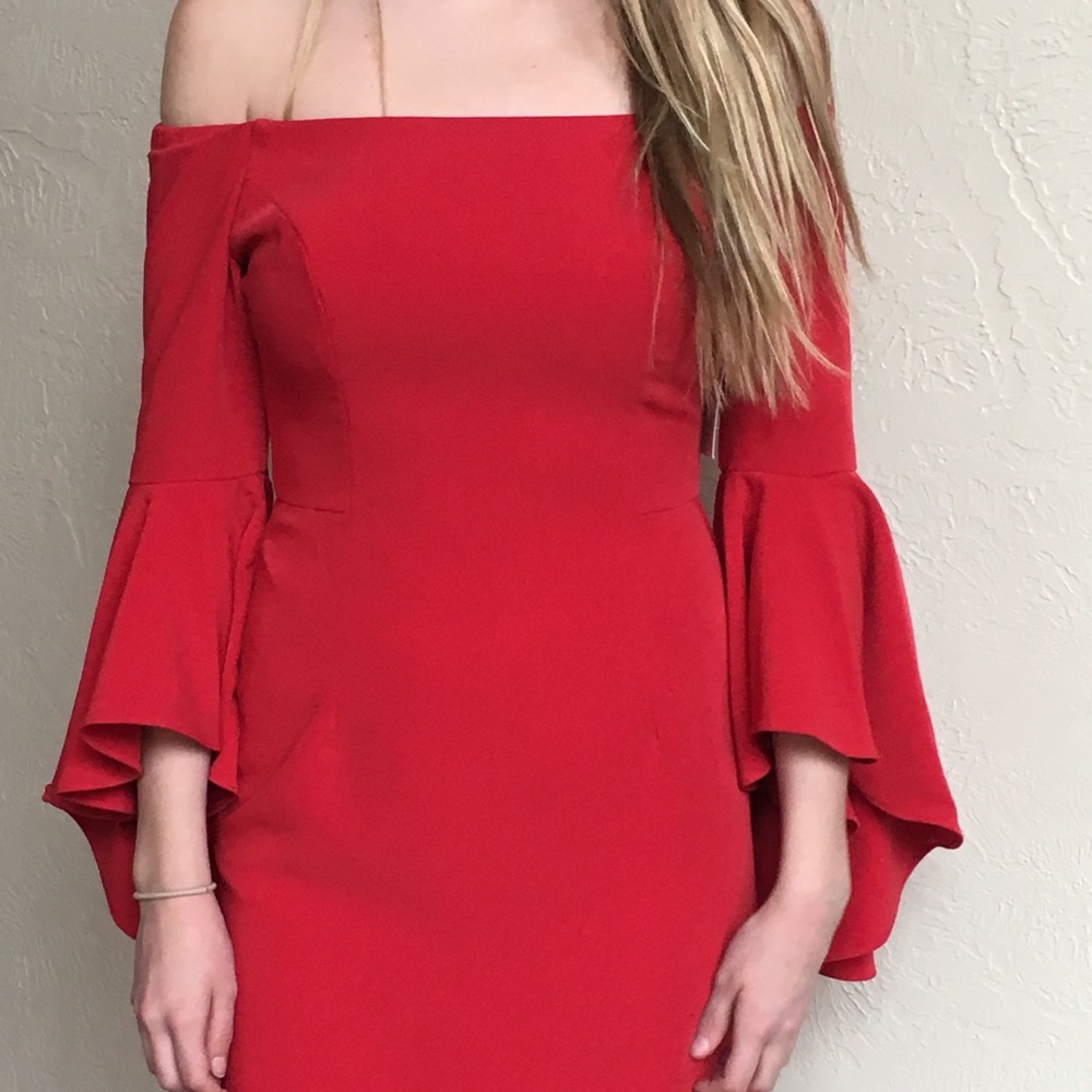 Beautiful women’s red party dress!❤️💕❤️💕